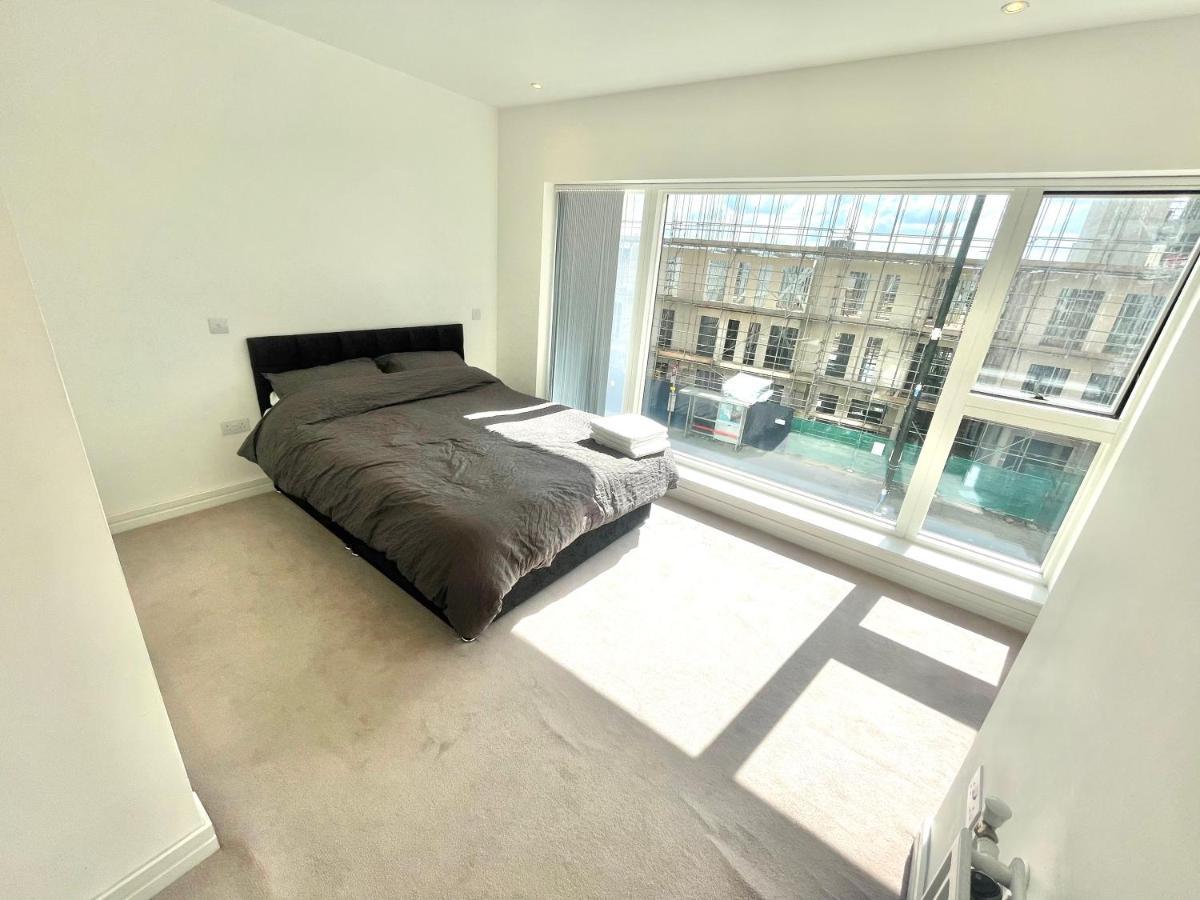 Luxury London Apartment - Steps To East Croydon Train Station Exterior photo